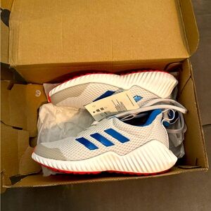 NWT Adidas kids sneakers